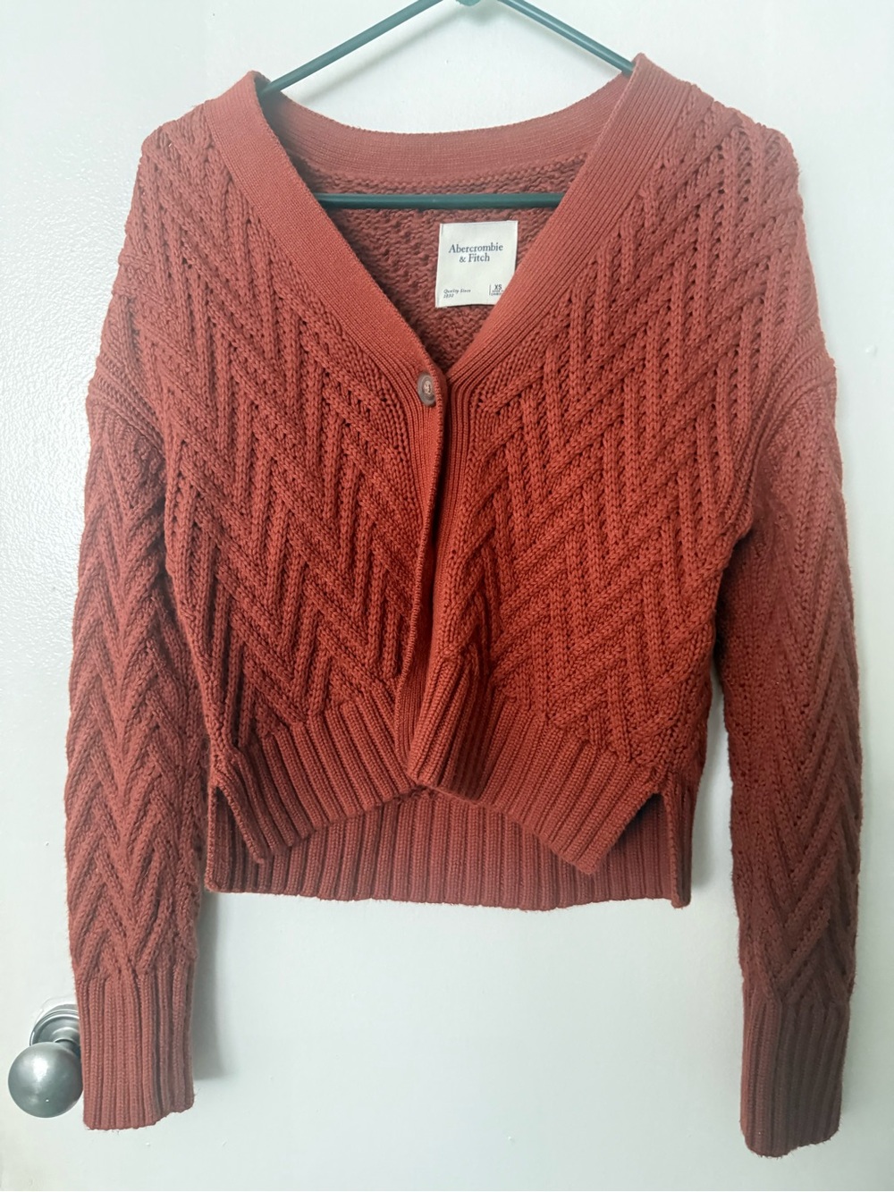 Abercrombie & Fitch Rust-Orange Chevron Cable V-Neck Sweater